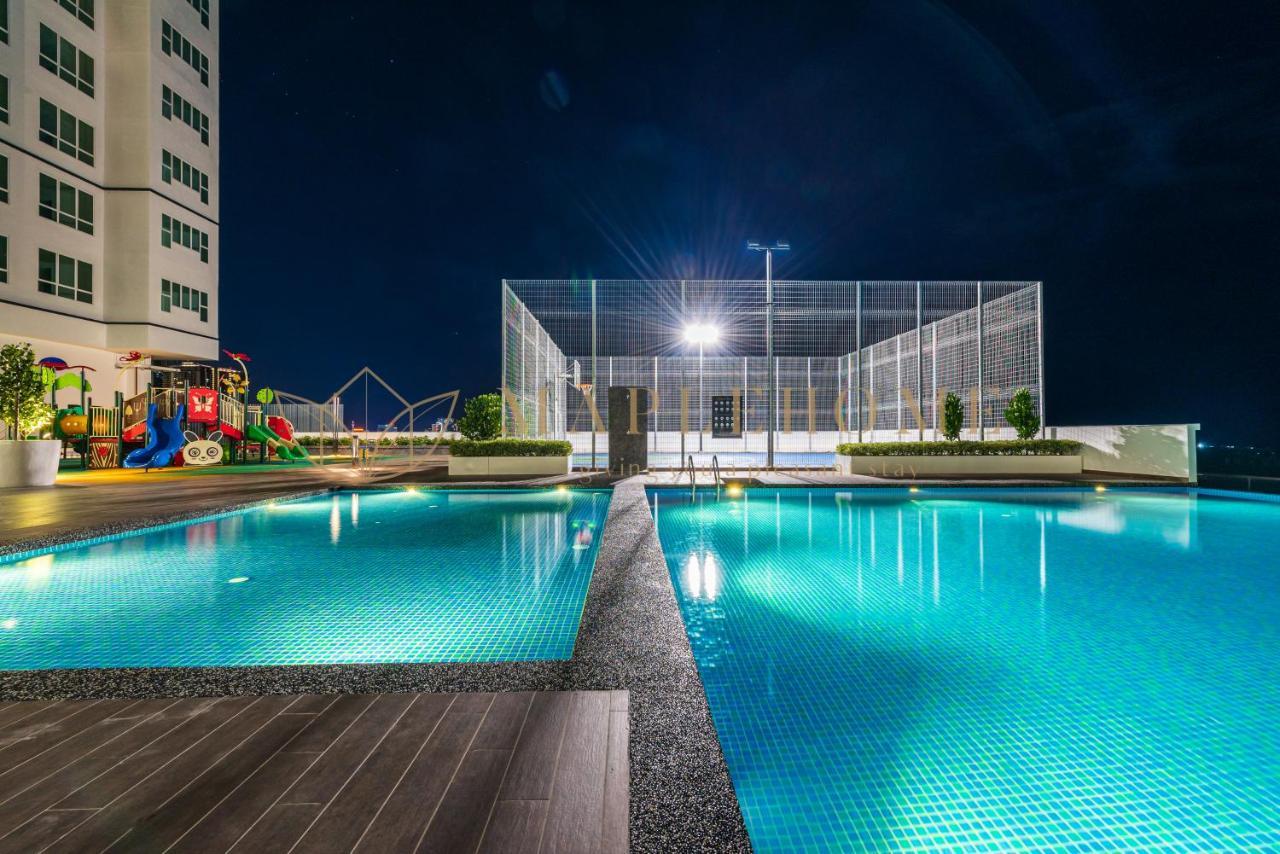 Amber Cove Premier Suites Melaka Exterior photo